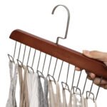 MULTIFUNCTIONAL WOOD HOOK 8 METAL HANGERS