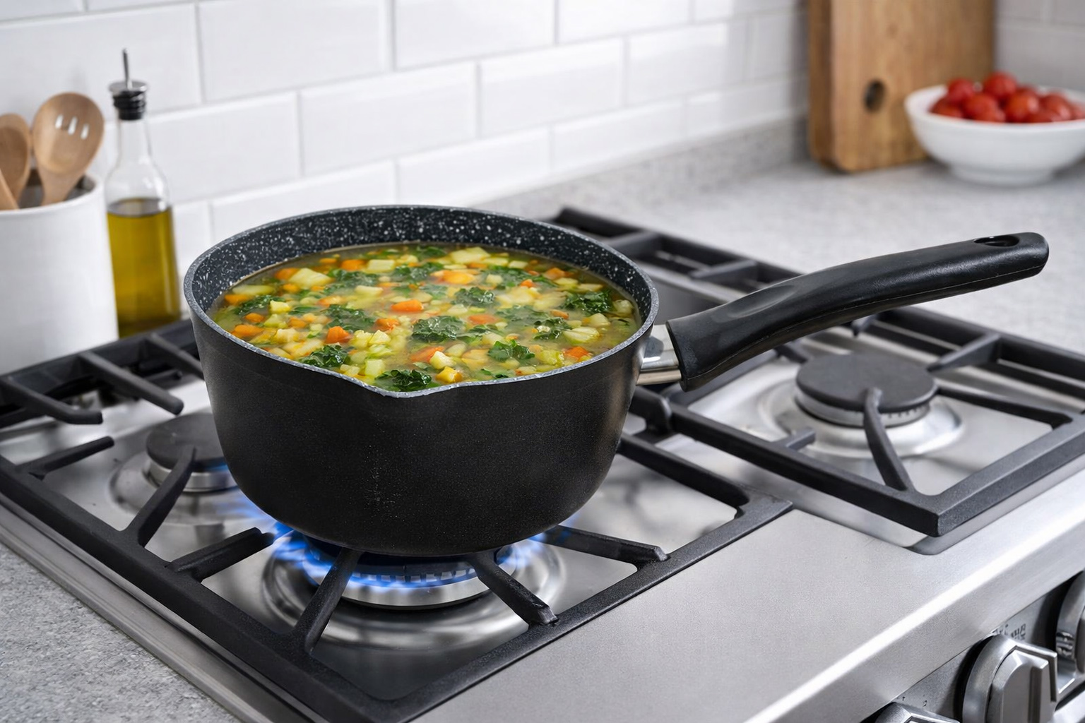 18cm aluminum non-stick coated saucepan casserole with ergonomic heat-resistant handle and spiral bottom base for even cooking