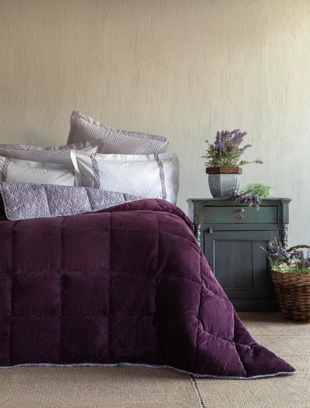 Double Lowel plum softly bedding set with quilt, fitted sheet and pillowcases for double bed from Homedash Lebanon