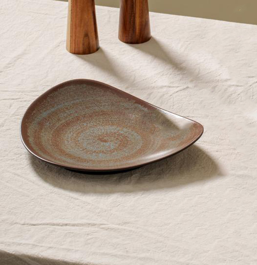 Flat triangle melamine plate 27.7 cm lightweight unbreakable dinner and salad serving plate from Homedash Lebanon