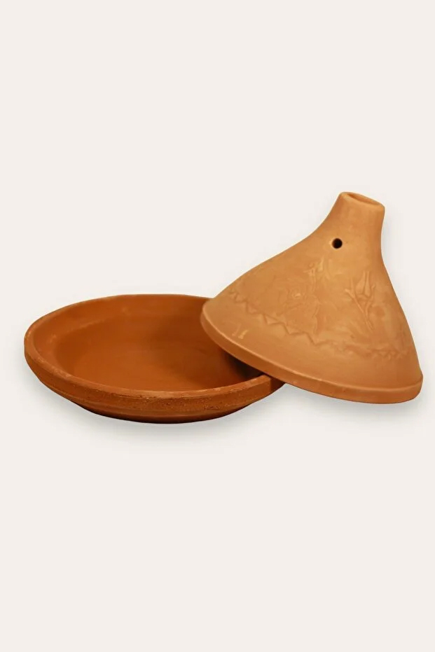 Natural terracotta tajine pot 24cm with lid for traditional slow cooking