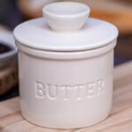 CERAMIC BUTTER CROCK WITH LID – FRENCH BUTTER KEEPER FOR FRESH & SPREADABLE BUTTER - White