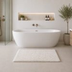 Soft Absorbent Bathroom Mat 70 × 45 cm – Polyester Bath Rug