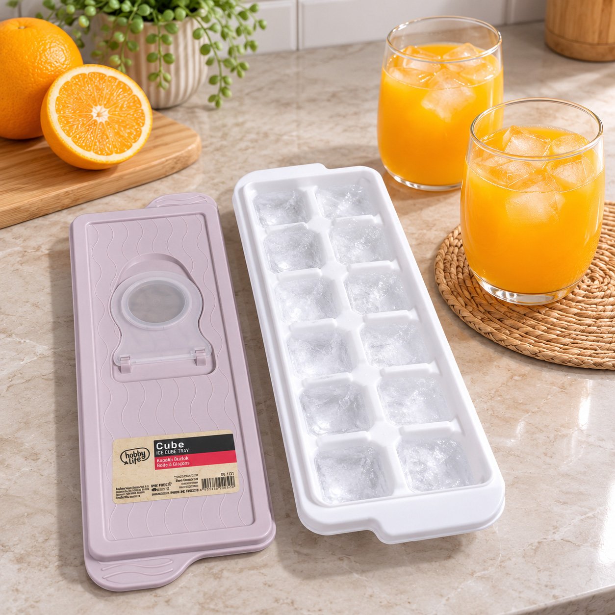 Hobby Life BPA-Free Covered Ice Cube Tray with Lid