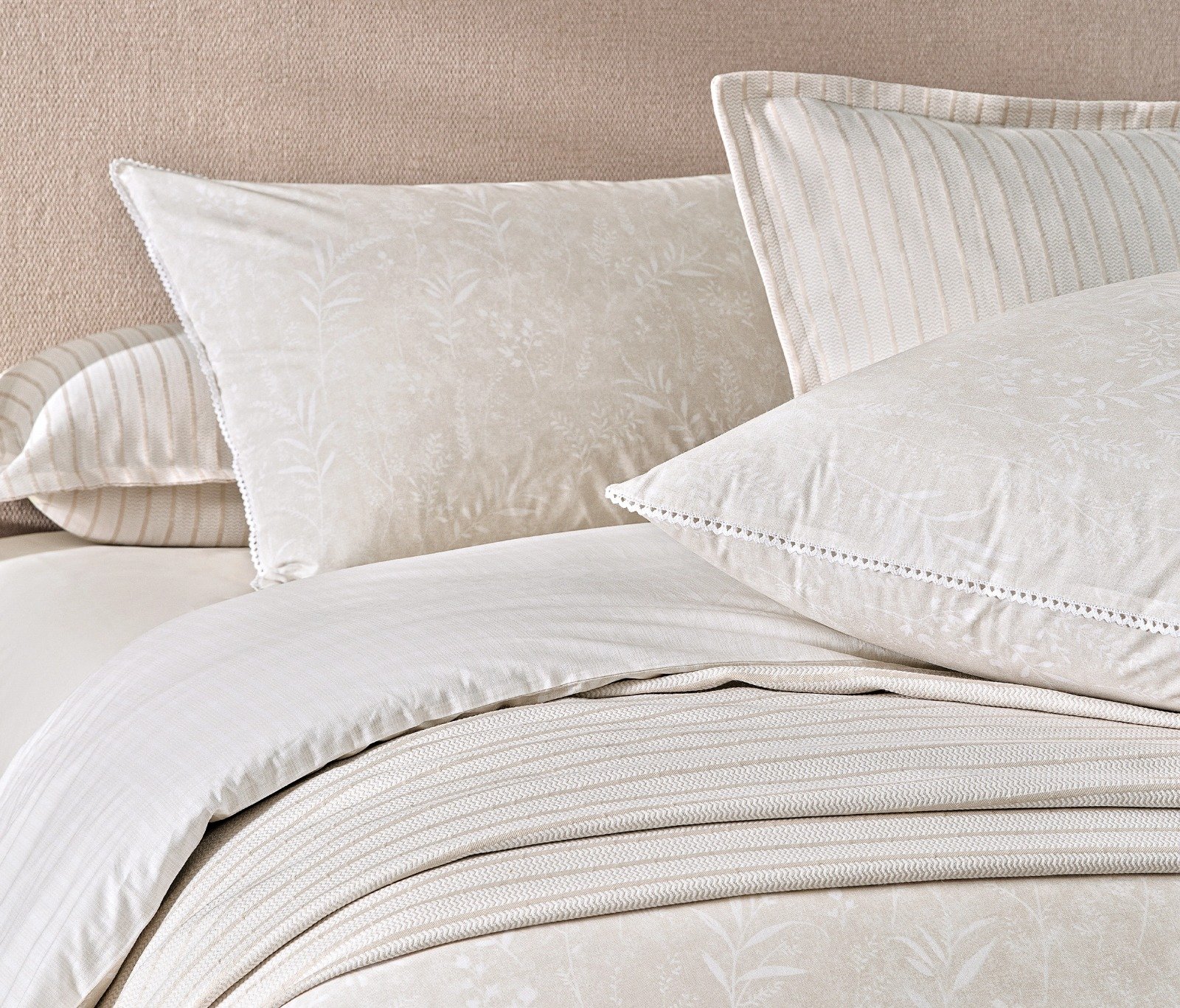 VIERA BEIGE COTTON DOUBLE BEDDING SET 7-PIECE
